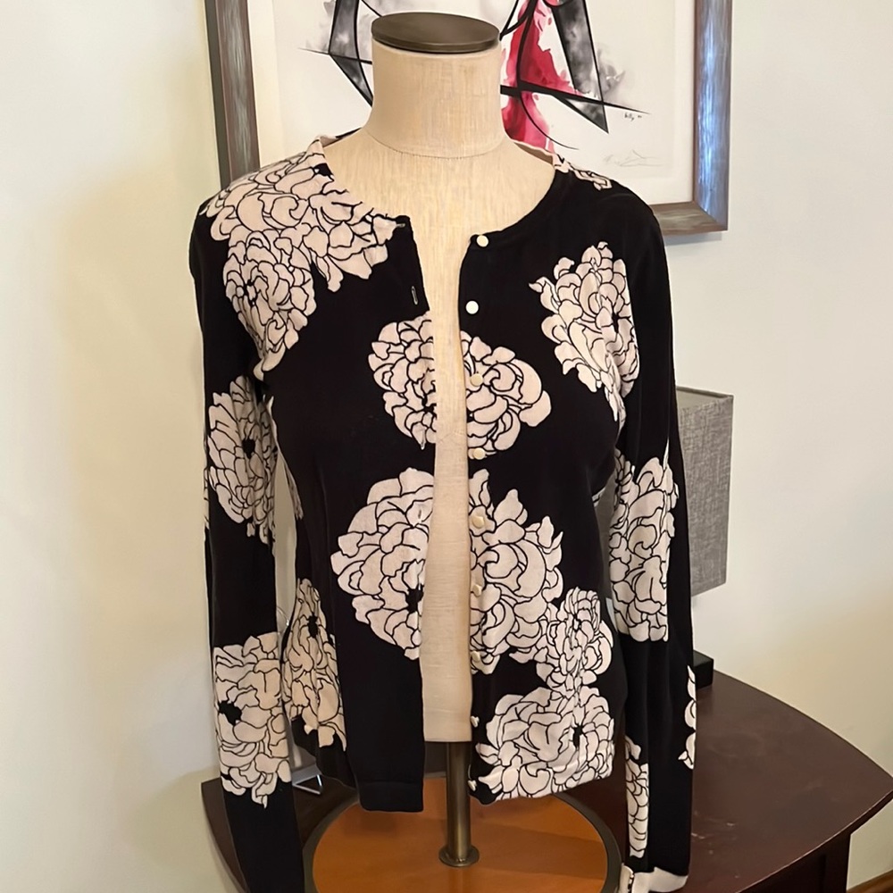 Old Navy floral black and white cardigan size M